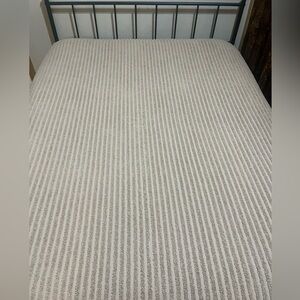 Linensource Oversized Cotton Bedspread Neutral Textured Fringe 100x100